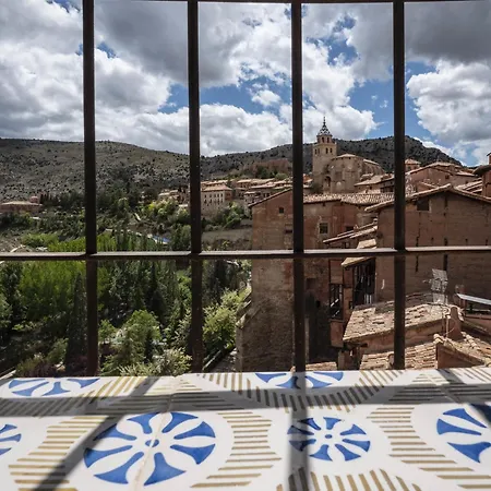 La Casa Amarilla Apartamento Bronchales Albarracín Exterior photo